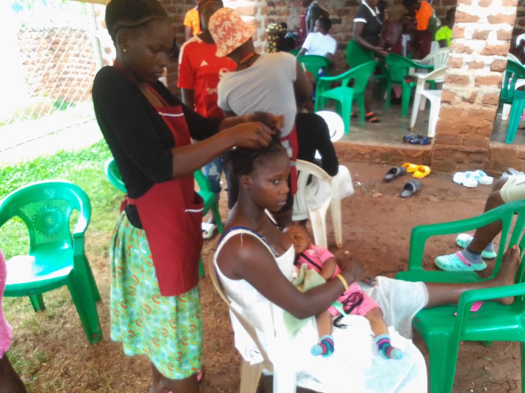 Plaiting session